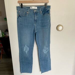 Signature Levi Strauss Mid Rise Boyfriend Jeans 8/29